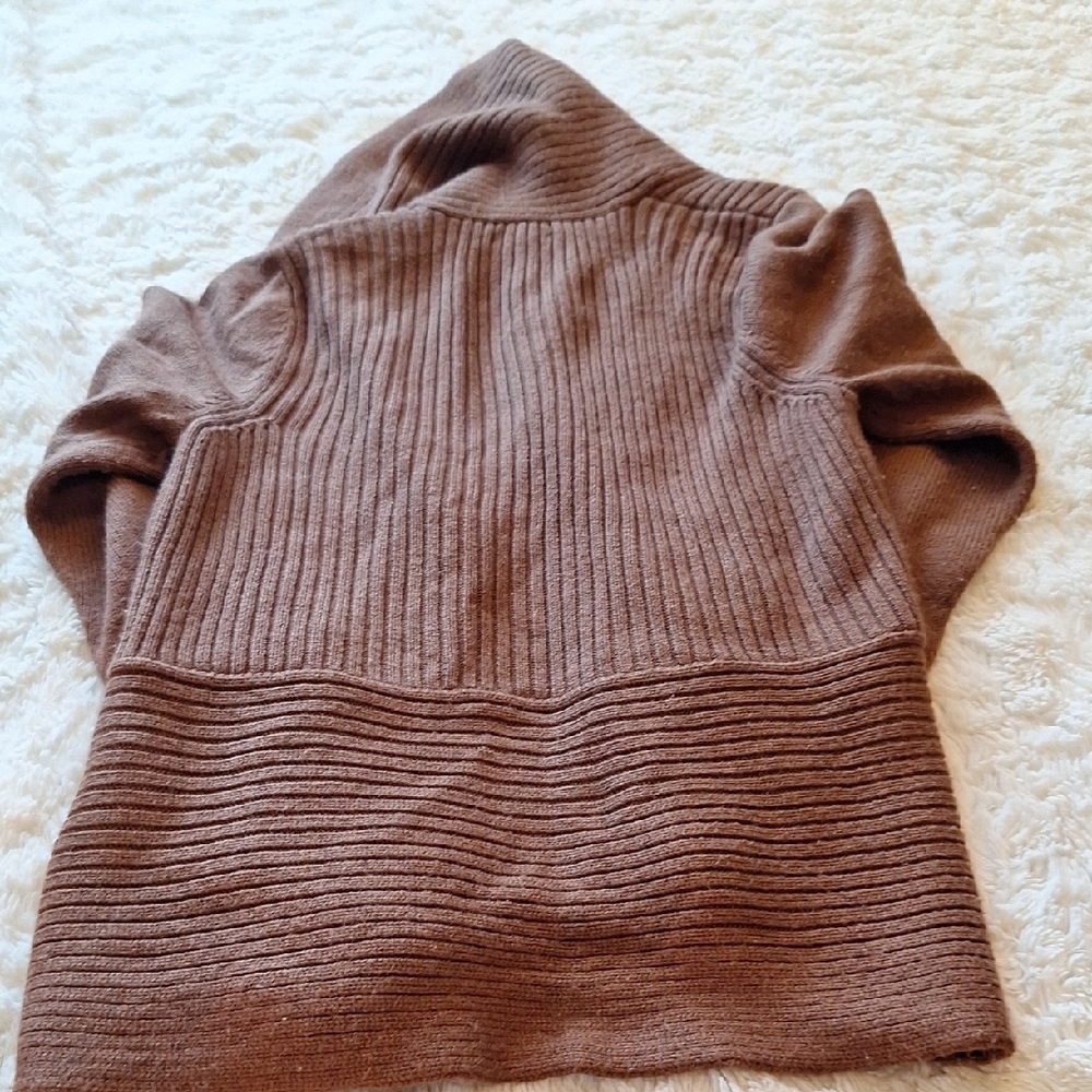 Pre-owned Cozy Brown Women's Cardigan Sweater Size L - Picture 3 of 6